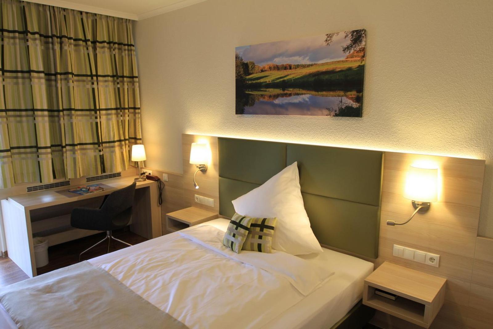 Waldhotel Zum Bergsee Damme Room photo