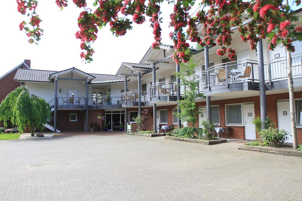 Waldhotel Zum Bergsee Damme Exterior photo